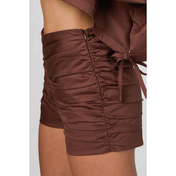 NEW ZEYNEP ARCAY ruched mini shorts in brown - Picture 5 of 6